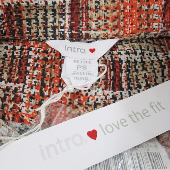 Intro Petites Abstract Print Button Front Top - Picture 5 of 6